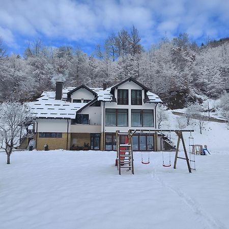 Bed and Breakfast Zlatarska Dolina Нова-Варош Екстер'єр фото
