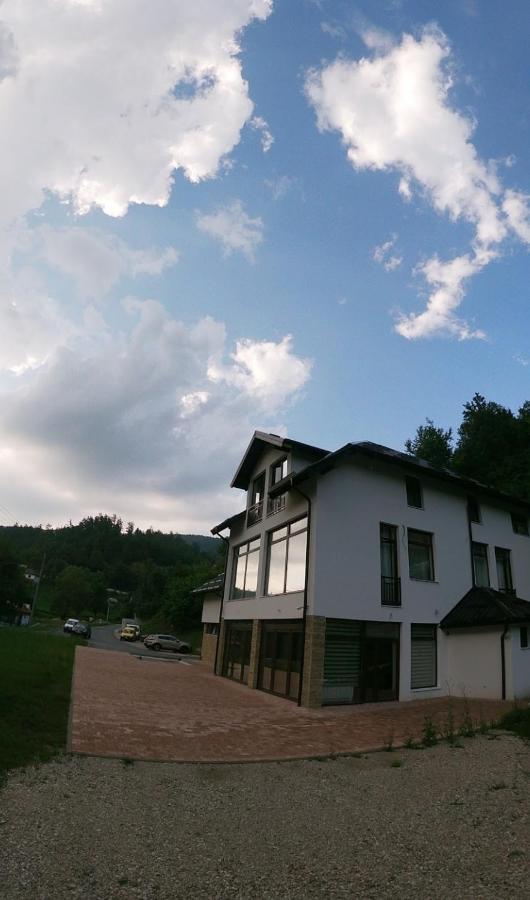 Bed and Breakfast Zlatarska Dolina Нова-Варош Екстер'єр фото