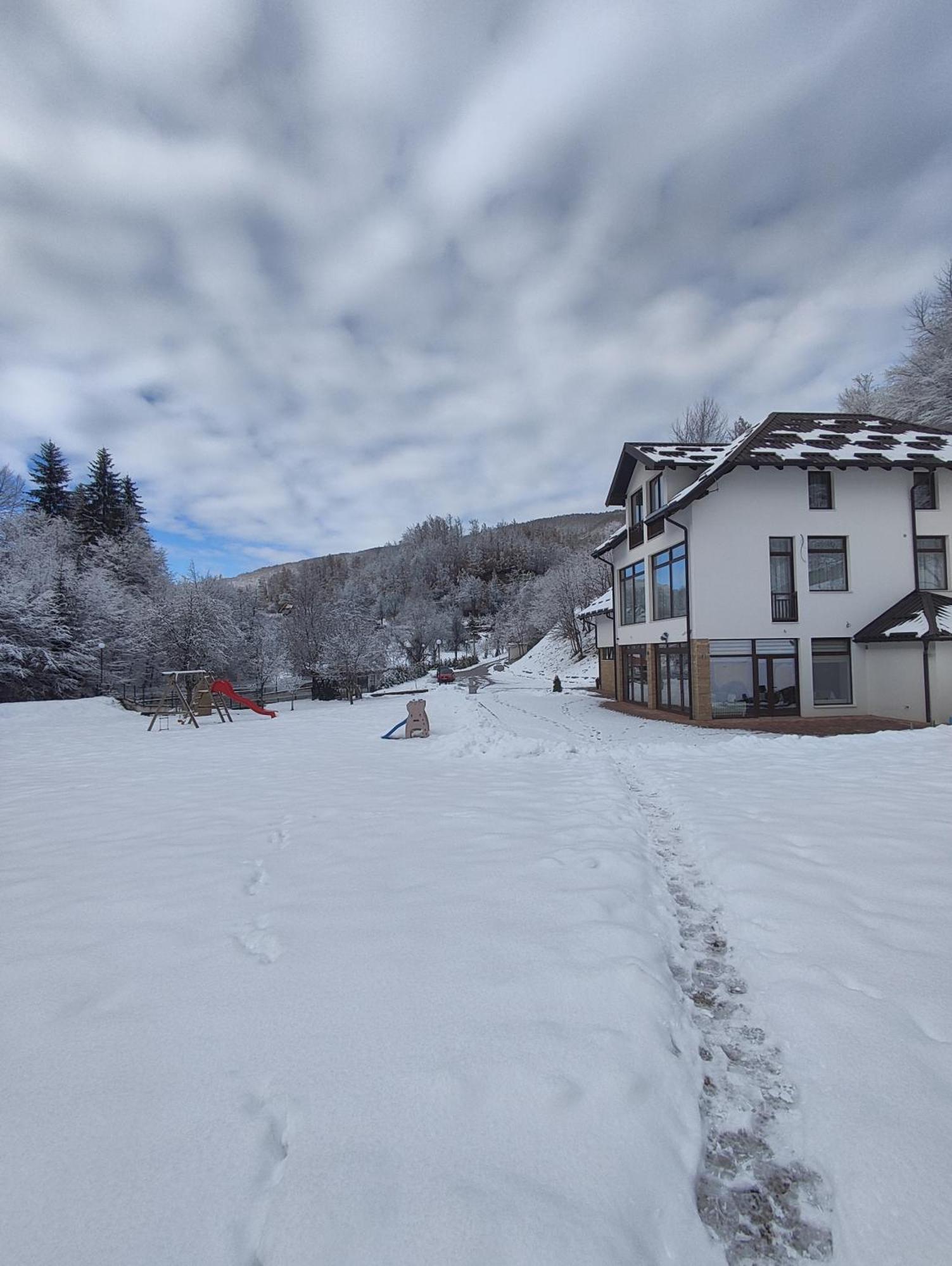 Bed and Breakfast Zlatarska Dolina Нова-Варош Екстер'єр фото